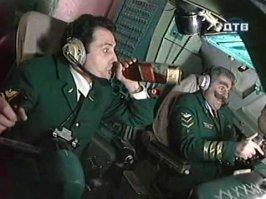 Тем временем в кабине пилотов