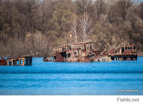 Да фигли - дом??? Херня это всё! Есть целые заброшенные города, вот это - куда интересней. Чернобыль, например.