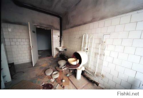 Да фигли - дом??? Херня это всё! Есть целые заброшенные города, вот это - куда интересней. Чернобыль, например.