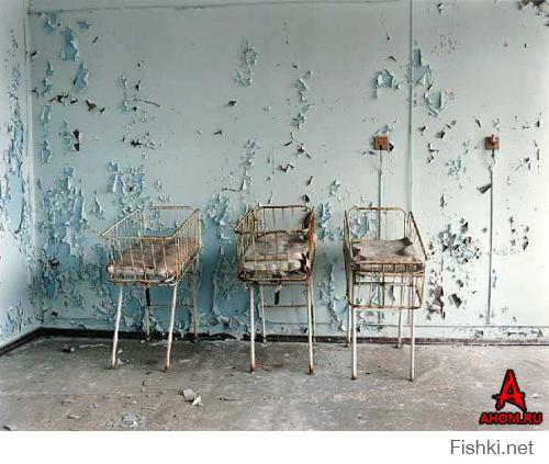 Да фигли - дом??? Херня это всё! Есть целые заброшенные города, вот это - куда интересней. Чернобыль, например.