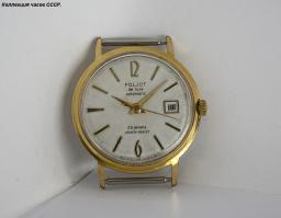 Часы "Полёт". Разбирались иностранцами как горячие пирожки. Советская механика (на тот момент) была самая лучшая. Надёжная и недорогая в обслуживании.