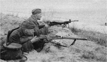 То-то твой дед с европейскими фрицами веселились на дискотеках в 45 под дегтяря...