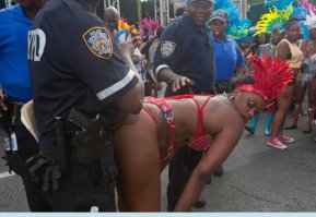 29 полицейских, которые используют свои полномочия для веселья