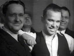 А как же Джон Диллинджер? Что за подборка гангстеров, без него?)