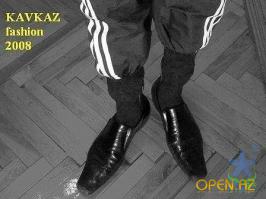 вот так точно мужчине нельзя ходить....