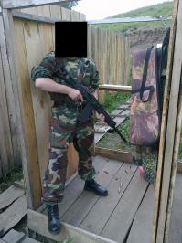 Ты, кретин, не хами, а прими критику!