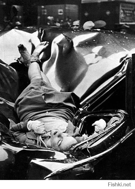 1 мая 1947 года Эвелин МакХейл выбросилась со смотровой площадки Эмпайр Стейт Билдинг и упала прямо на припаркованный автомобиль... Водитель был в соседней аптеке, тем самым избежать смерти или серьезным травмам. Оказавшийся рядом фотограф "LIFE" сделал эту фотографию через несколько минут после смерти девушки. С тех пор в США это считается самым красивым самоубийством..
23–х летняя Эвилин Макхэйл написала записку — 'He is much better off without me … I wouldn't make a good wife for anybody', ("Он гораздо лучше без меня ... Я бы не сделать хорошей женой для кого, '...)и выбросилась с 86 этажа Эмпайр–Стейт–Билдинг.