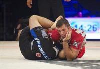 А в тюрьме сейчас ужин, макароны