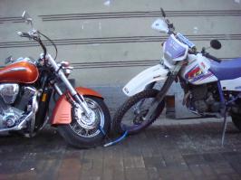 За то не угонят.