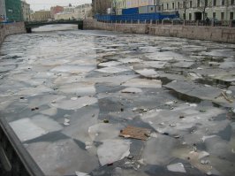 Переезжайте к нам в Питер ,ему уже нечего терять