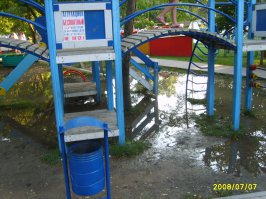 Жуткие детские игровые площадки, способные сломать психику любого ребенка