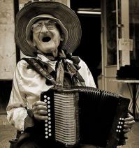 Папа уехал в командировку