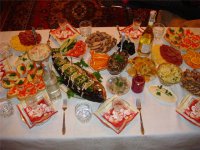 Не забываем, что 31-ое декабря - рабочий день!

Как с утра начнем работать, так до самого вечера. Принесем с собой из дома заранее купленную работу и будем работать. Будем ходить к друг другу в кабинеты, работать там, пробовать работу на вкус. Главное - работу надо правильно закусывать , а то можно не увидеть конца рабочего дня...
;) 
ПыСы честно скомунижено:)
