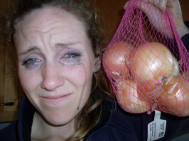 Еще одна девушка с луком