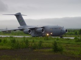 Мне интересно какого Х*Я на Курильских островах делает этот самолет. Надеюсь, что купили и, не успели перекрасить)