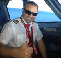 Кстати. Ниже фото пилота и по совместительству оператора, и ссылка на интервью: