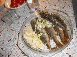 Вот бы рыбки сейчас похавать