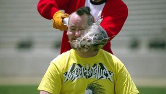 Толстолоб сломал девушке челюсть