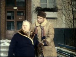 Сход снега с крыши 2015