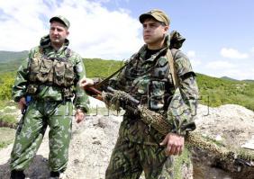 Вот как- то так должны мужчины выглядеть, а не как это *****ское недоразумение