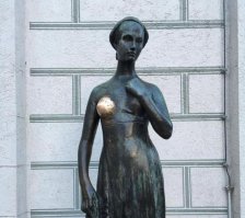 25 самых необычных скульптур и статуй со всего мира