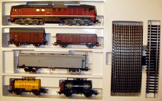 7,62 не только рельсу пробивает, но и тепловоз. Навылет. Гарантирую это.