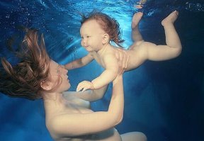 Детки под водой