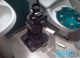 10 невероятно оригинальных держателей для туалетной бумаги