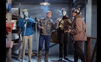 Люди, которые действительно умеют фотографироваться со статуями