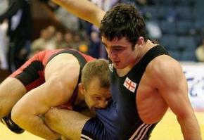 У меня только один вопрос. Что за вид спорта такой, и что с ним делали такого????
Наверное это!!!????