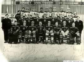 Да, были ХОККЕИСТЫ - на все времена. Болел за них и ЦСКА
Фото из коллекции Александра Рагулина