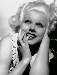 Майкл Уайт родился в 1936 году.
Компания Полароид была основана в 1937 году. 
Первые фотоаппараты моментальной съёмки появились в продаже в 1948 году.

Актриса Джин Харлоу умерла в июне 1937 года, в возрасте 28 лет.

Интересно, что делает её фото в "коллекции полароидных снимков"?