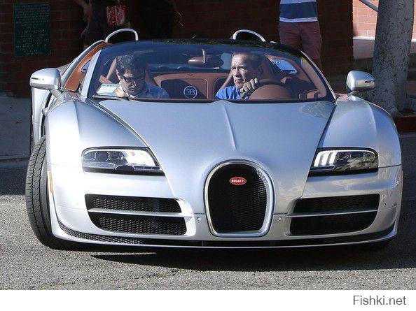 Арни засветился за рулем Bugatti Veyron