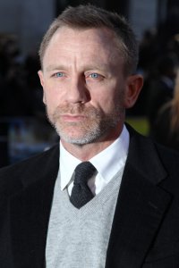 а этот бюст на Дэниэла Крейга