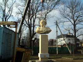 Памятник Кутузову демонтировали ведь! Тоже думал, что бред.