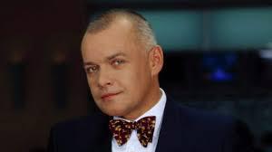 Автор просто скопировал речь Дмитрия Киселева из "Вестей Недели" от 2.11.14 и фотки даже из репортажа того же.....
БОЯНИЩЕ!