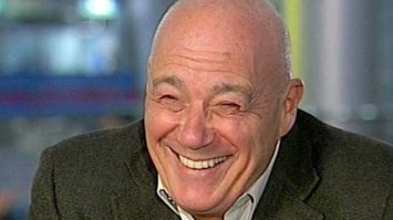 Ответ Владимира Познера на селфи Билана