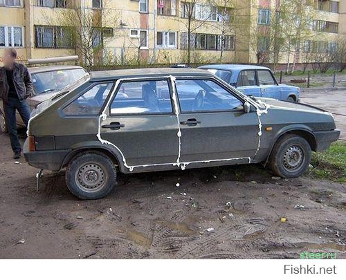 Житель срезал забор болгаркой, чтобы припарковать авто