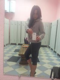 Почему же сразу толстушки? ))
Мне, например, тоже не нравятся селёдки. Но это их ремесло, требующее определенных стандартов.
Если же не касаться рода их деятельности, то я бы тоже всех их подкормила и загнала в качалку, т.к. практически все бесформенные спички.