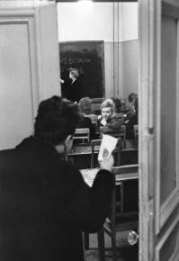 Сразу вспомнились слова из песни ...и до свиданья вечерняя средняя школа....