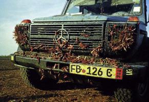 Немец проехал на Gelandewagen весь мир