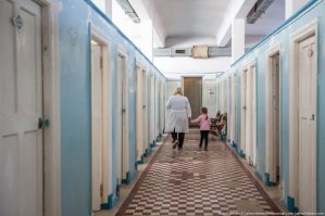 Это покрашено!? Шикарная архитектура, и довести до такого состояния!

Я что-то не очень припомню, чтобы в СССР было такое убожество.

Какая же это ностальгия?