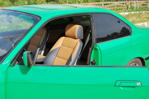 Найдено на eBay. BMW M3 E36 двигателем V12