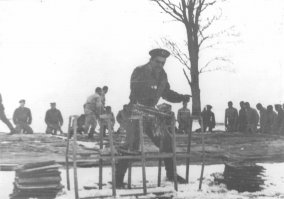 Была и так называемая "показуха". Хотя всё было по настоящему.