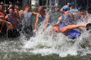 Бывает херь такая !