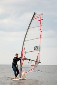 Трогательная дружба ребенка и собаки