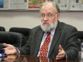 «Слоновья нога» в зоне отчуждения Чернобыльской АЭС 