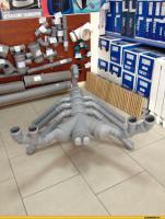 а такое увидишь и сам рядом присядешь