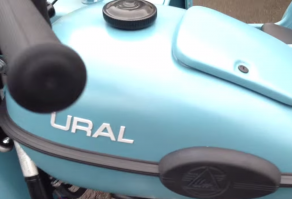 Про надписи зря вы так, вот скрин видяшки из Ютуба, америка: