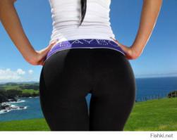 «Мисс бразильская попка» разделась у Эйфелевой башни